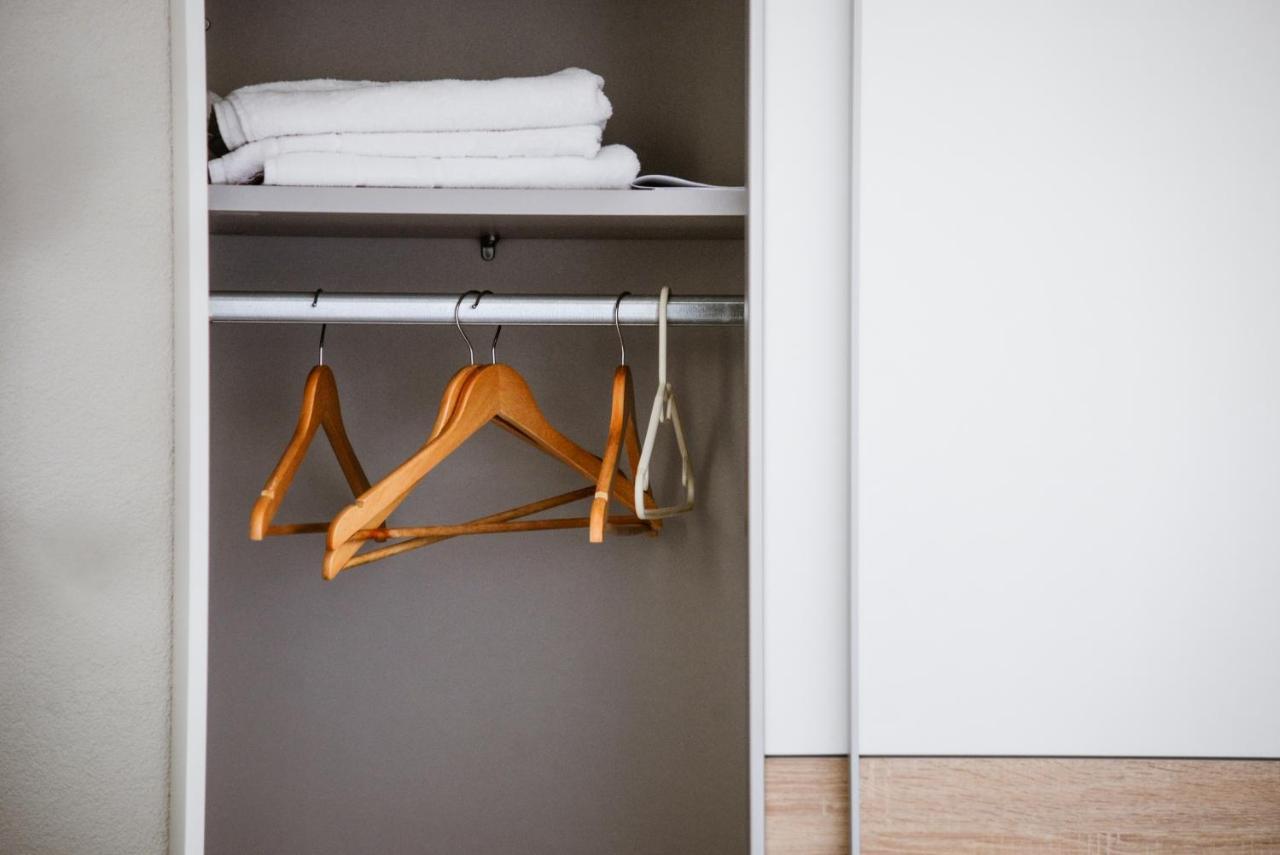 Iker Apartments Тиват Екстериор снимка