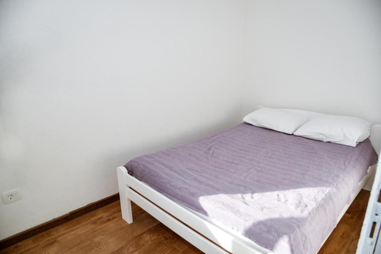Iker Apartments Тиват Екстериор снимка