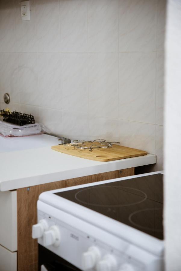 Iker Apartments Тиват Екстериор снимка